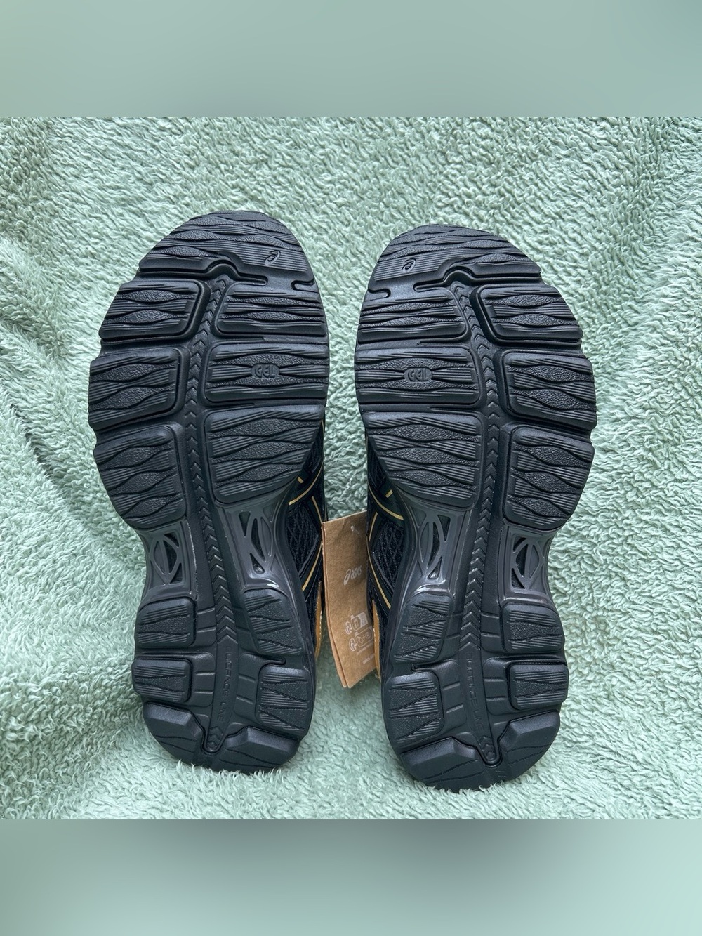 ASICS Gel-K1011 ‘Black Pure Gold’ NEW M6.5=W8 - Picture 4 of 8